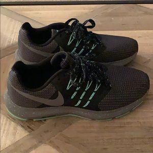 NWOT Nike FITSOLE teal black and grey sneaker